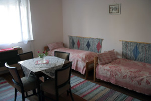 Mándok, Faluvégi Vendégház - piros szoba