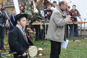 Kemenceavató és kenyérsütés a mándoki vendégházban
