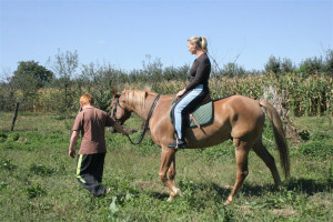 Lovaglás - Faluvégi Vendégház, Mándok
